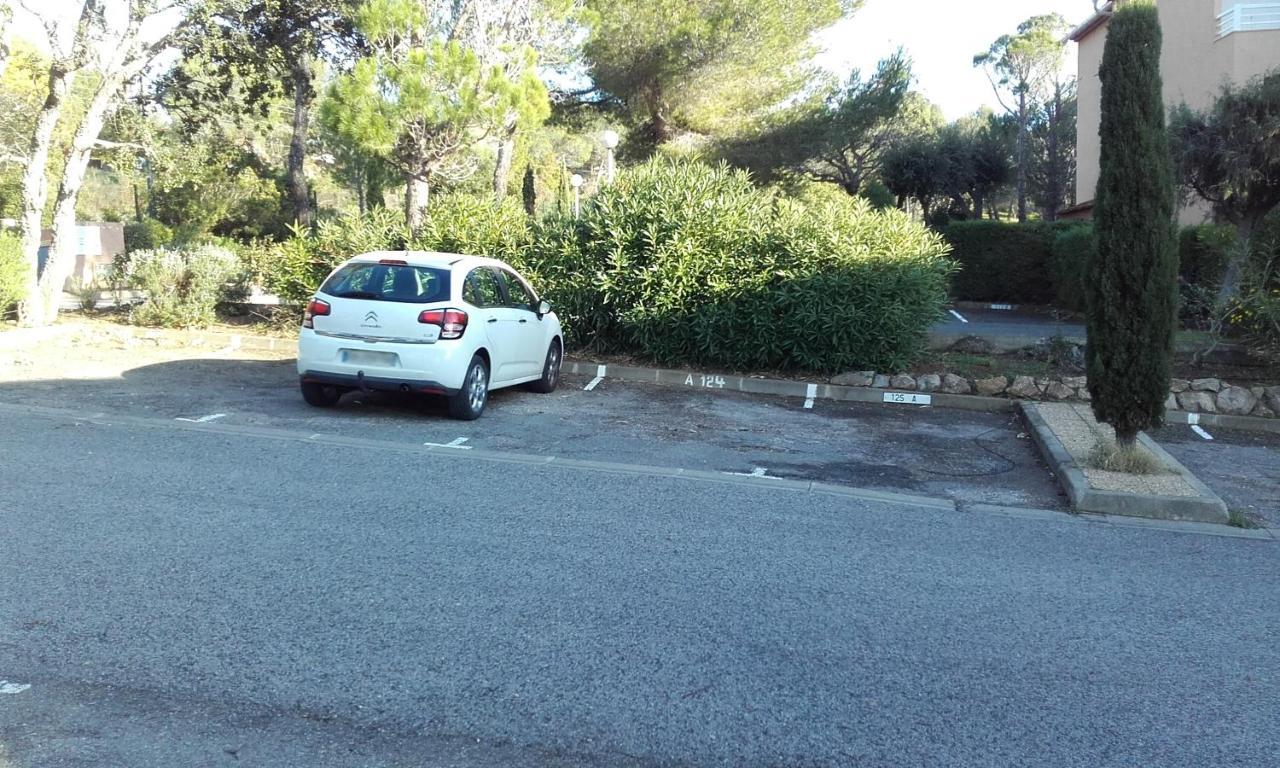 Appartement Vue Mer Piscines Parking Les Coraux Agay Plage Saint-Raphaël 外观 照片